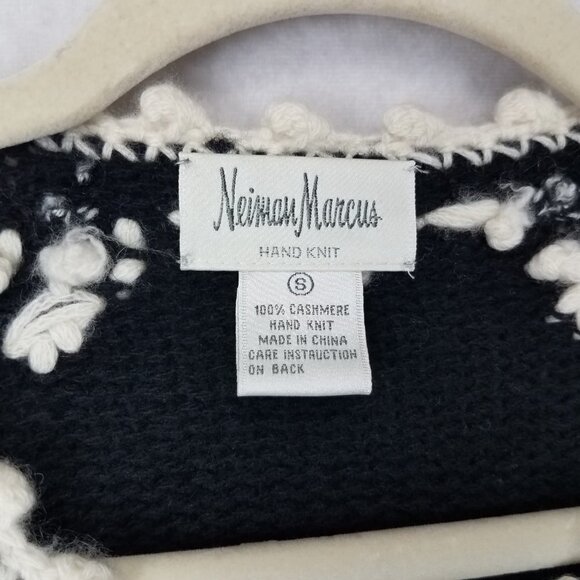 Neiman Marcus Women's S Hand Knit Cashmere Cardigan Sweater Black / Ivory - Picture 7 of 11